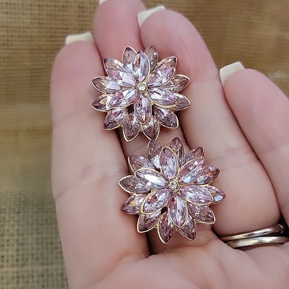 STUNNING DAHLIA SHIMMER EARRINGS, Choice of Color - Picture 8 of 11